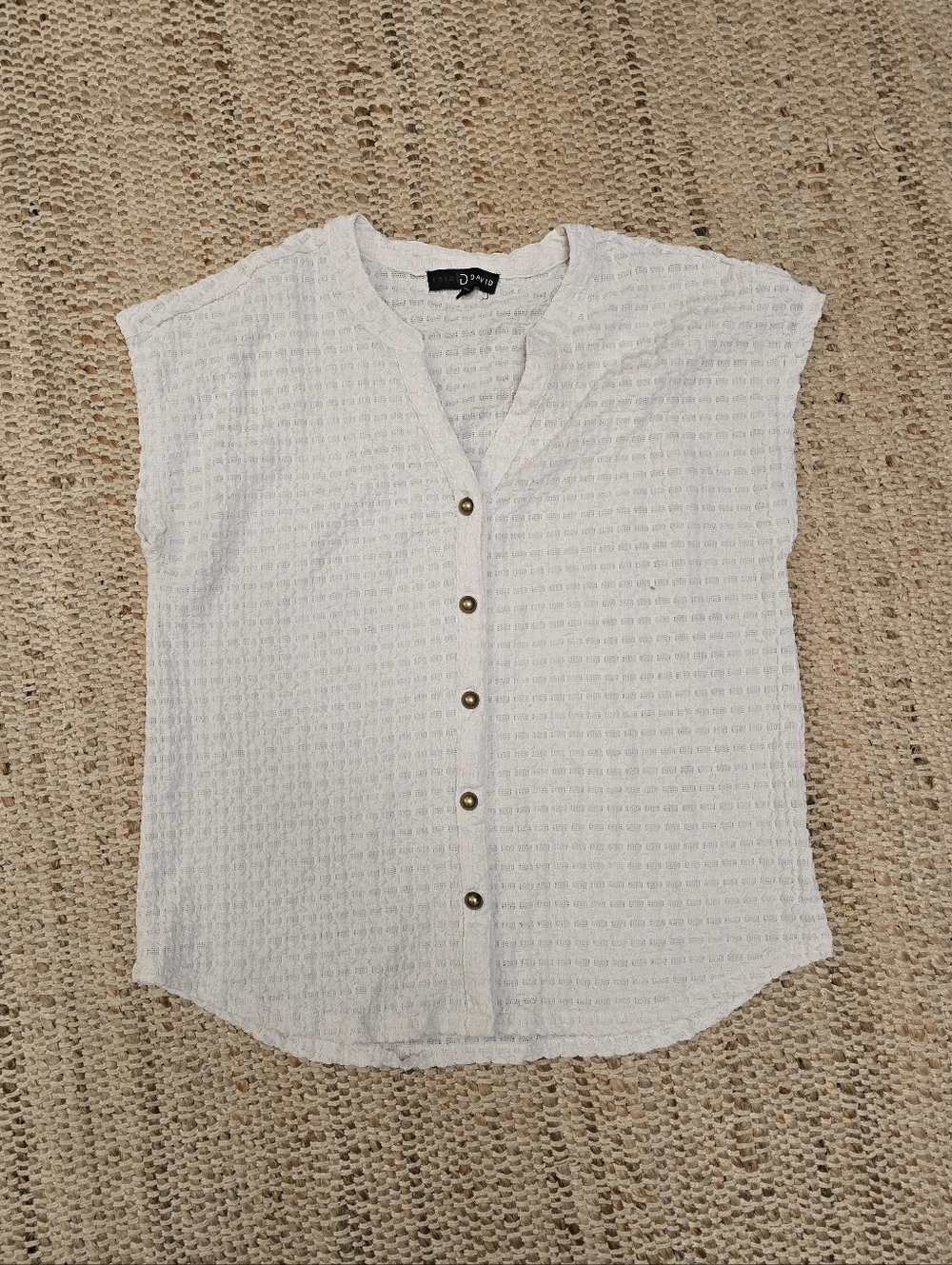 Lightweight Button-Front Cap Sleeve Top